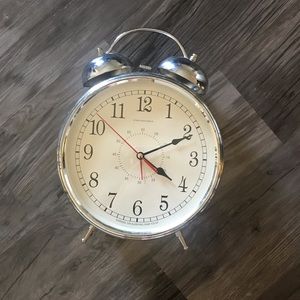 Super chic clock